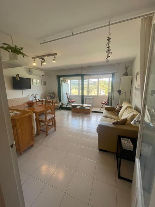 Apartamento Con Piscina En Llança Εξωτερικό φωτογραφία